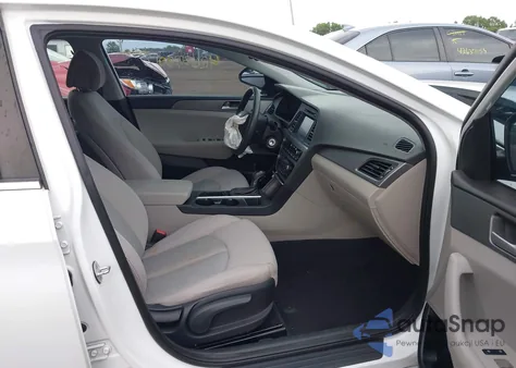 2016 Hyundai Sonata Se z USA, uszkodzony, nr VIN 5NPE24AF1GH275562